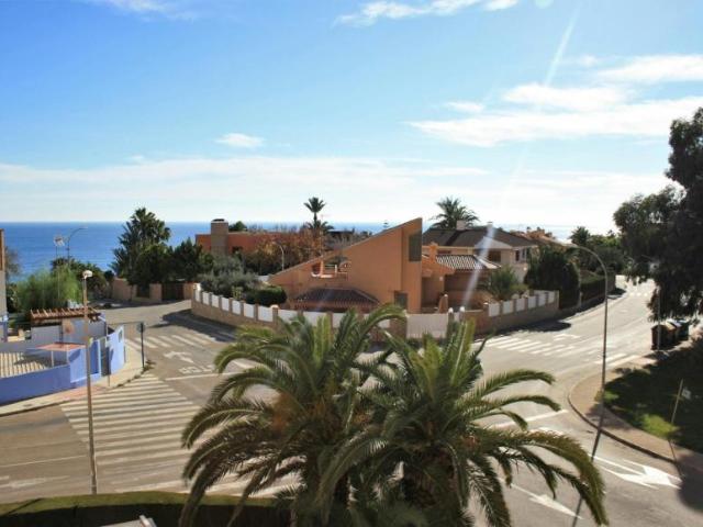 Apartamento en alquiler en Dehesa de Campoamor, Orihuela