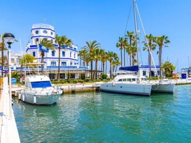 Apartamento en alquiler en Estepona, Balcones del Mar