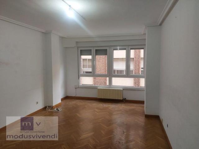 Apartamento en alquiler en Centro, León