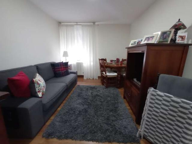 Apartamento en venta en Pravia, Praúa