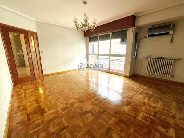 Apartamento en venta en Tomelloso, Castilla-La Mancha