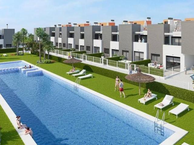 Bungalow en venta en La Rosaleda, Torrevieja