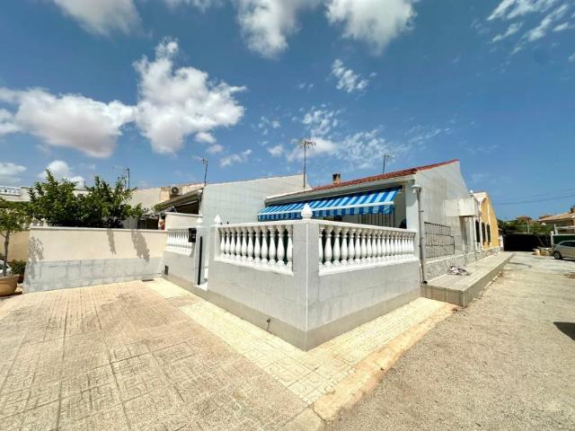 Bungalow en venta en Urbanización El Chaparral, el Baix Segura / La Vega Baja
