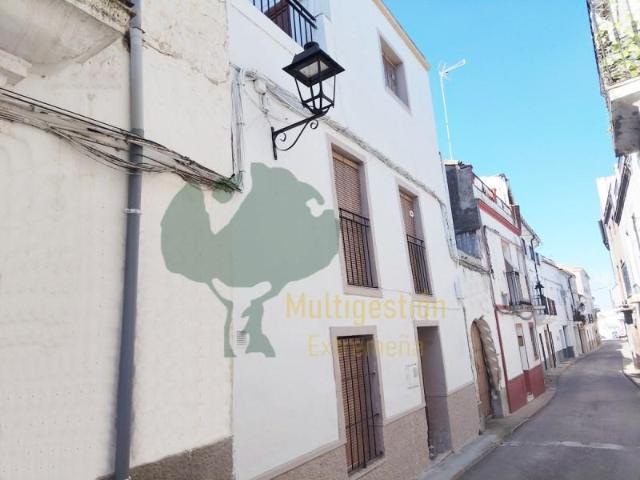 Casa en venta en Alburquerque, Badajoz