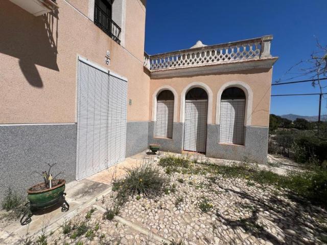 Casa en venta en el Vinalopó Mitjà / El Vinalopó Medio, Valencia