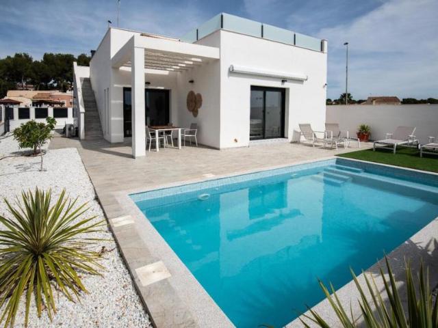 Casa en venta en Pinar de Campoverde, el Baix Segura / La Vega Baja