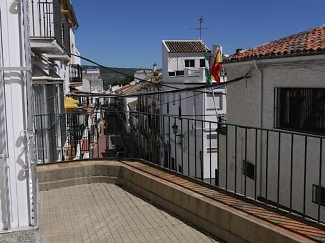 Casa en venta en Barriada Constitución, Olvera