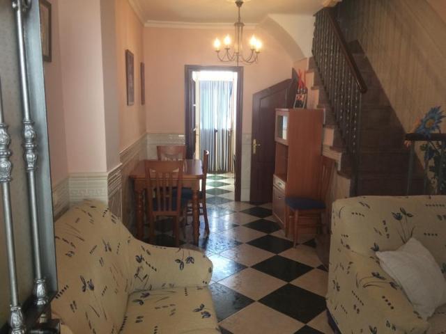Casa en venta en Barriada Constitución, Olvera