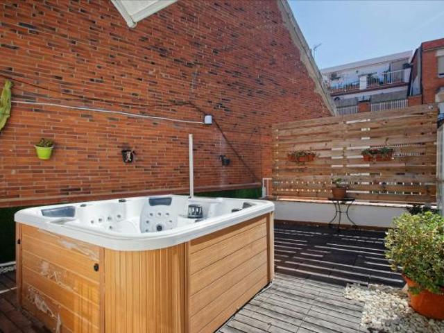 Casa en alquiler en Barcelona, la Teixonera
