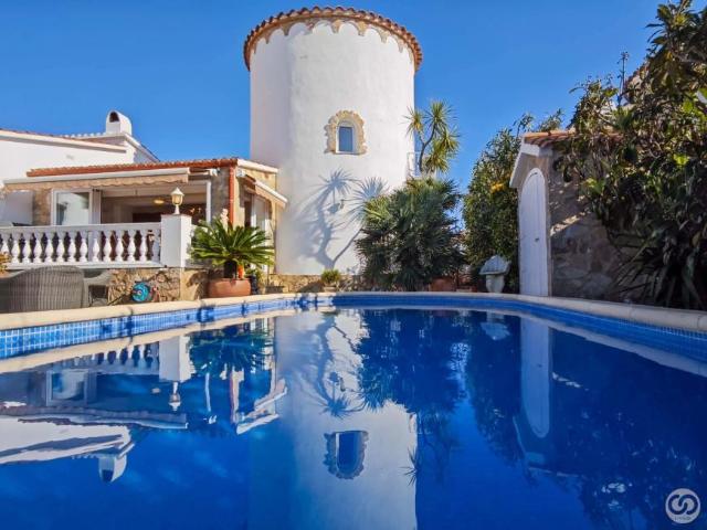 Casa en venta en Girona