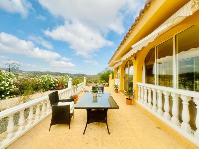 Casa en venta en La Zarza