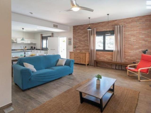 Casa en alquiler en Sayalonga, Málaga