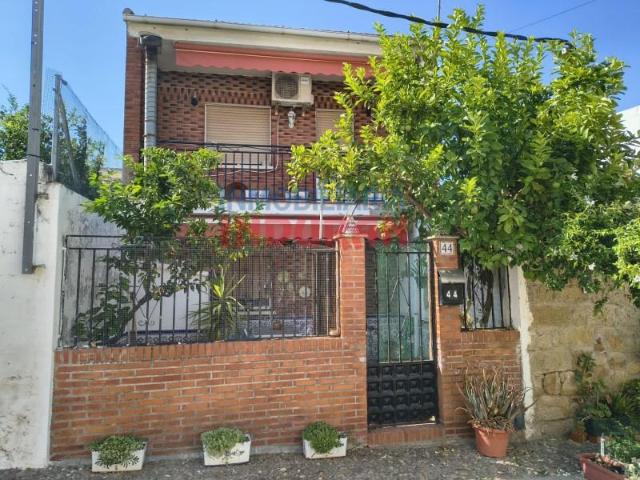 Casa en venta en Peraleda De San Román, Extremadura