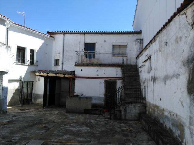 Casa en venta en Pozuelo De Zarzón, Extremadura