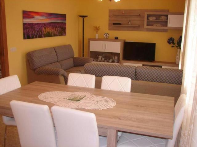 Casa en alquiler en Sanxenxo, O Pombal
