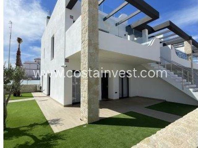 Casa en venta en La Rosaleda, Torrevieja