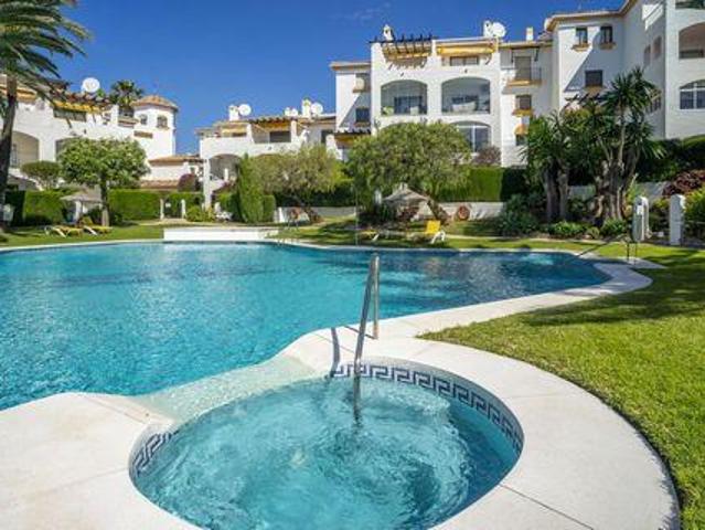 Apartamento en venta en Nueva Andalucía, Costa del Sol Occidental