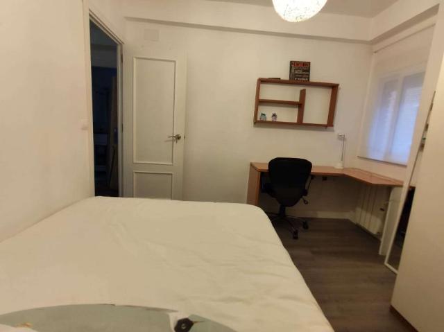 Habitación en alquiler en Alcalá De Henares, Madrid
