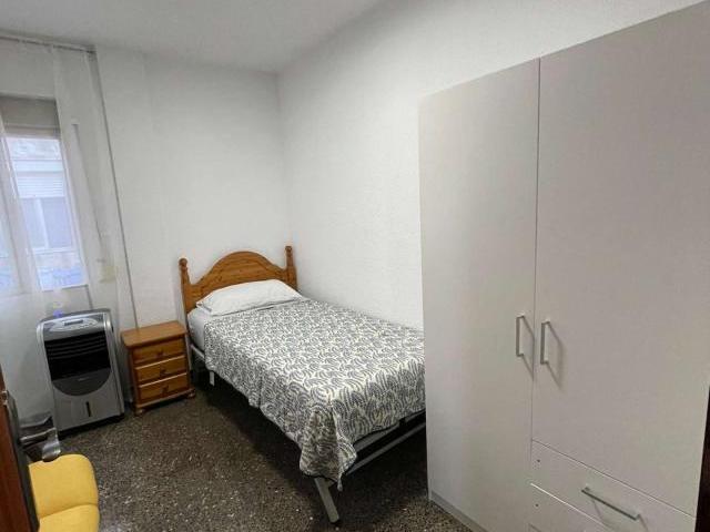 Habitación en alquiler en Alacant / Alicante
