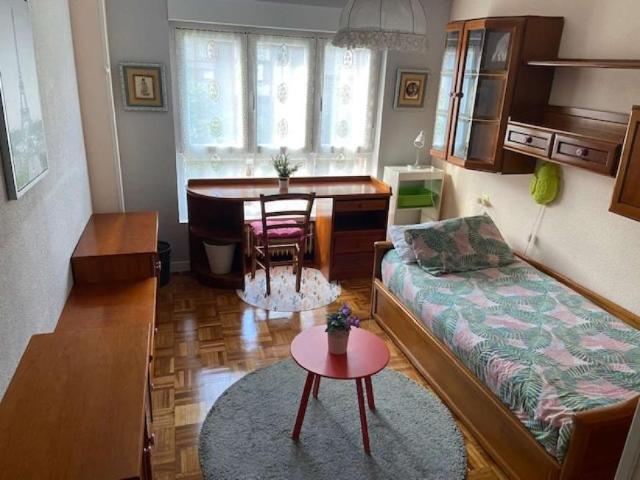 Habitación en alquiler en Oviedo, Asturias