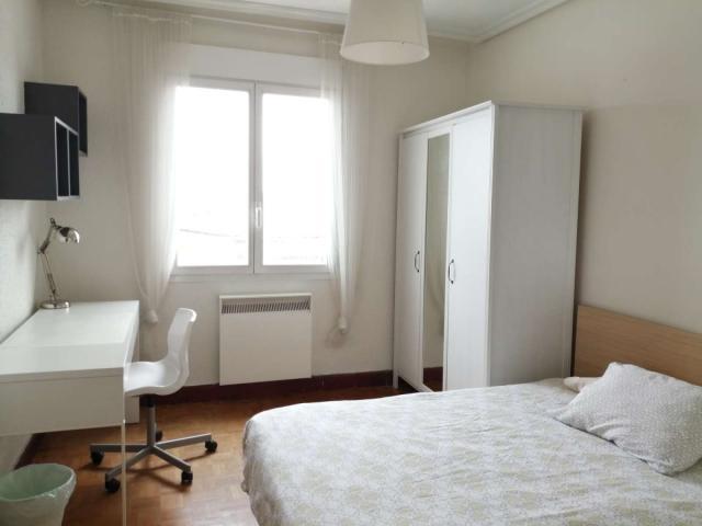 Habitación en alquiler en Iruñerria, Navarra