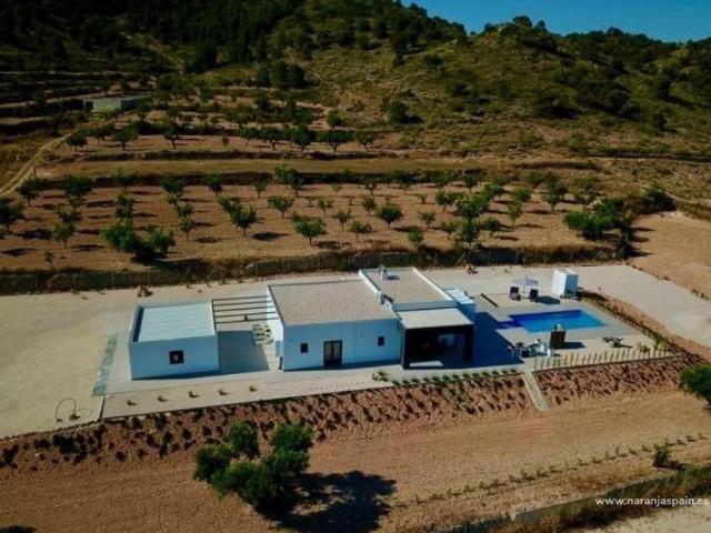 Villa en venta en Abanilla