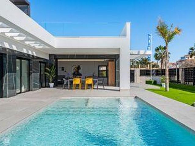 Chalet en venta en Urbanización Montemar, el Baix Segura / La Vega Baja