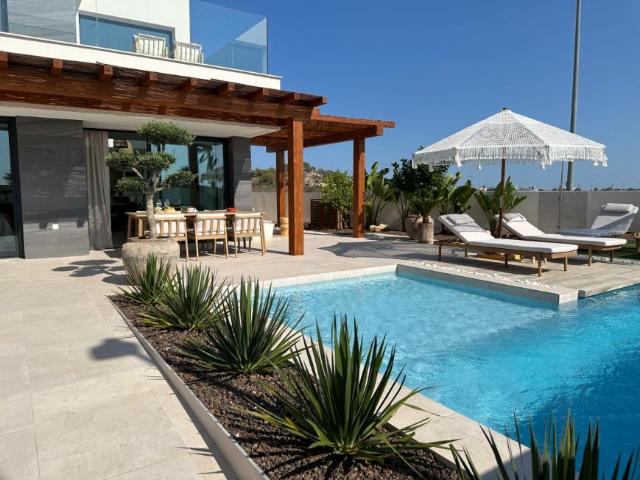 Chalet en alquiler en Urbanización Benimar, Benijófar