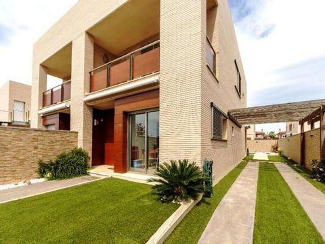 Chalet en alquiler en la Llosa, Baix Camp