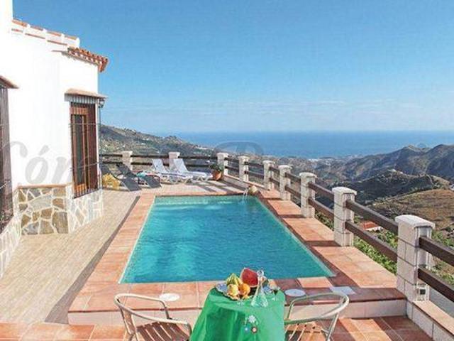 Villa en alquiler en Cómpeta