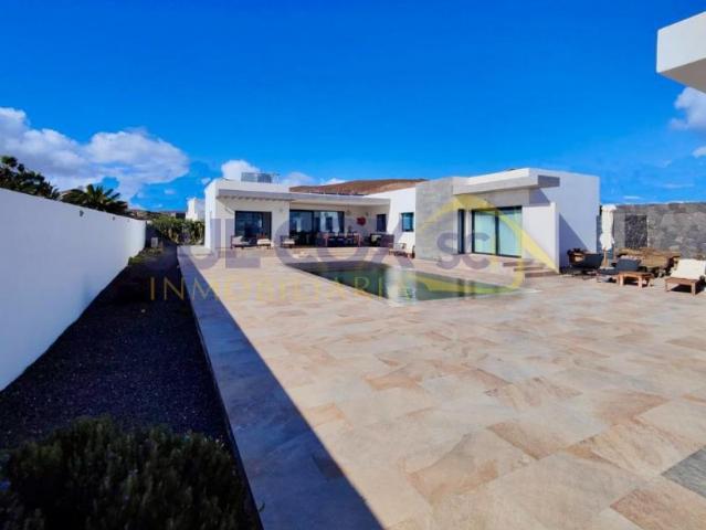 Chalet en venta en Costa Teguise, Teguise