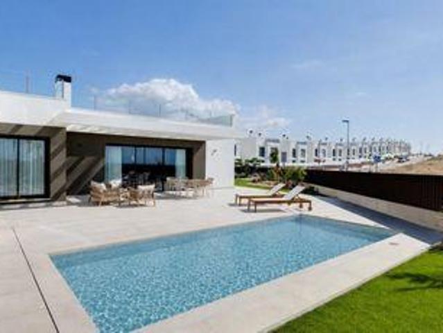 Chalet en venta en Bonalba, l'Alacantí