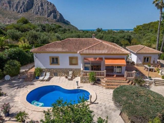 Chalet en venta en Vega Alta del Segura, Murcia