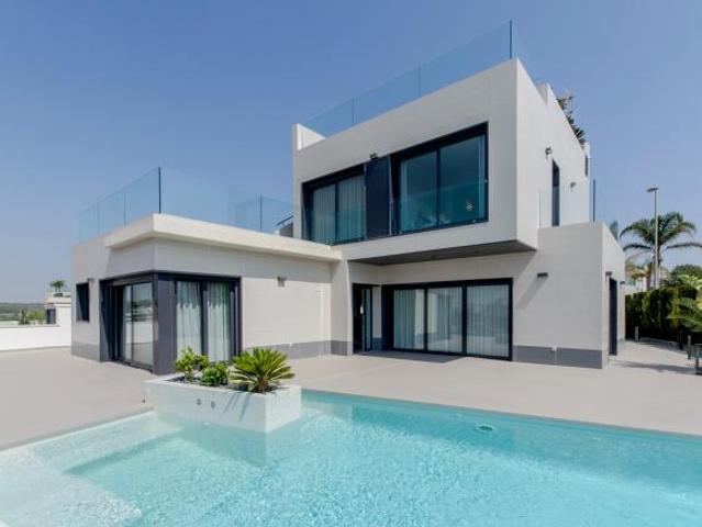 Chalet en venta en Playa Flamenca II, el Baix Segura / La Vega Baja