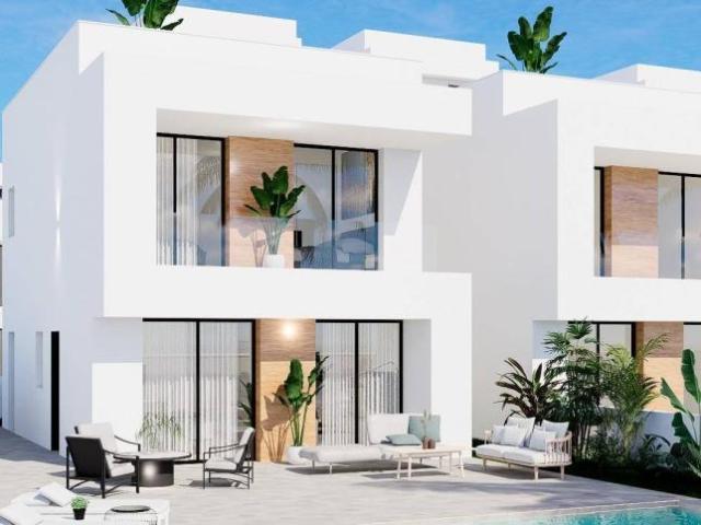 Chalet en venta en Urbanización La Zenia II, el Baix Segura / La Vega Baja