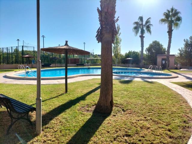 Chalet en alquiler en Playa Flamenca II, el Baix Segura / La Vega Baja