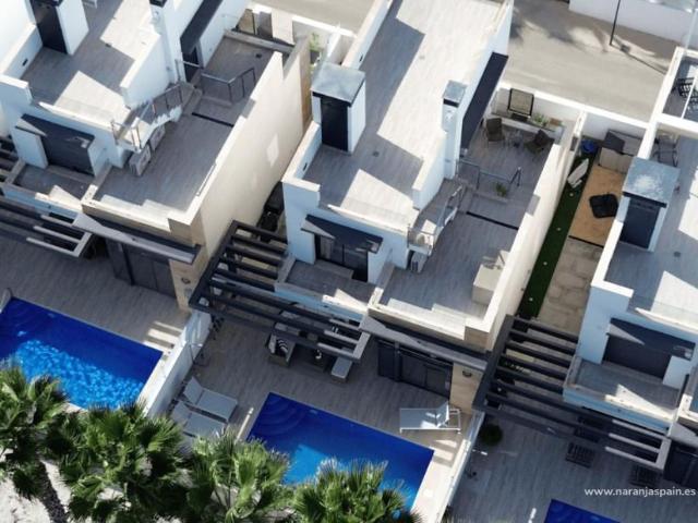 Chalet en venta en Urbanización La Zenia II, el Baix Segura / La Vega Baja