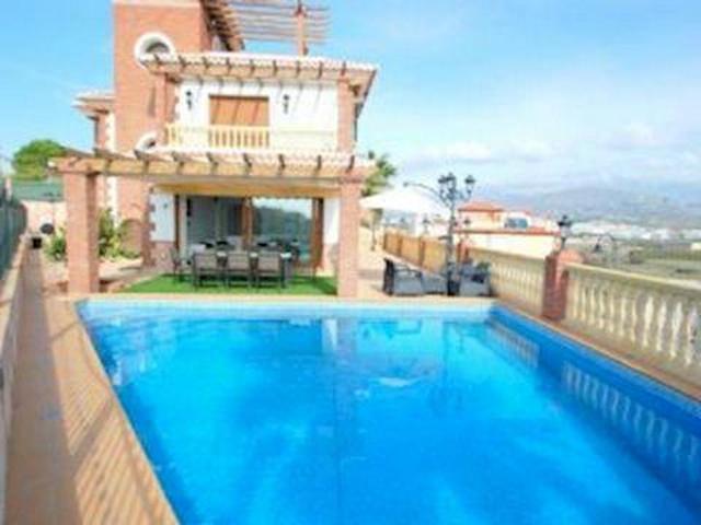 Villa en alquiler en Vélez-málaga, Cerro del Águila