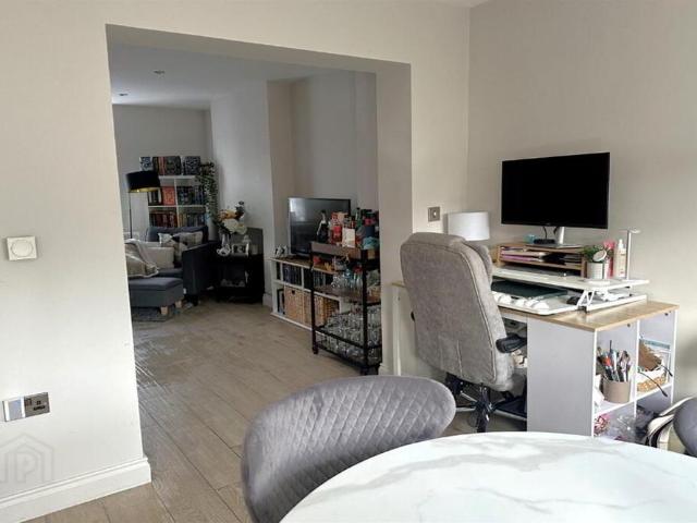 House for rent in Dunmurry, Northern Ireland