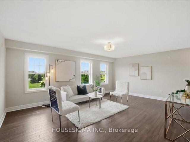 Townhouse for sale in Woburn, Ontario
