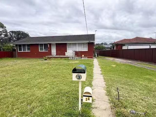 House for rent in Canley Heights