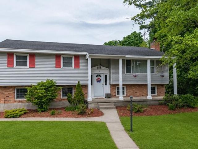 House for sale in Saratoga, New York