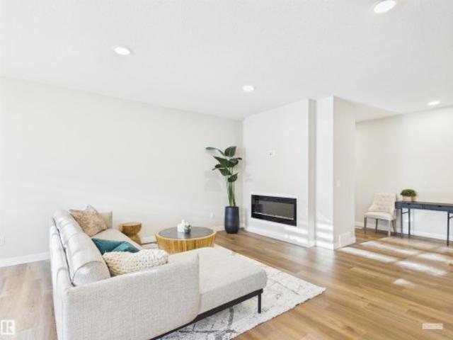 House for sale in Spruce Grove, Alberta