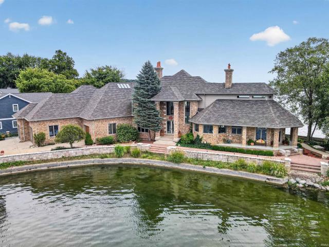 House for sale in Leesburg, Indiana