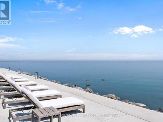 House for sale in Oakville, Ontario