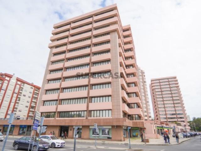 Escritório venda em São Domingos de Benfica, Lisboa