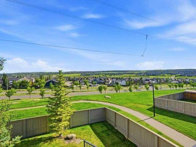 Townhouse for sale in Northwest, Alberta