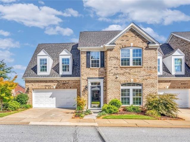 Townhouse for sale in Simpsonville, Greenville County