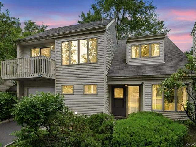 House for sale in Scarsdale, New York