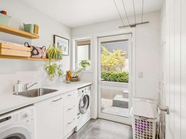 House for sale in Otakou
